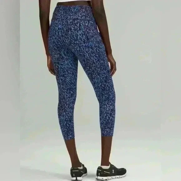 Lululemon Fast and Free High Rise Running Tight II 25” Size 4 - Picture 6 of 8